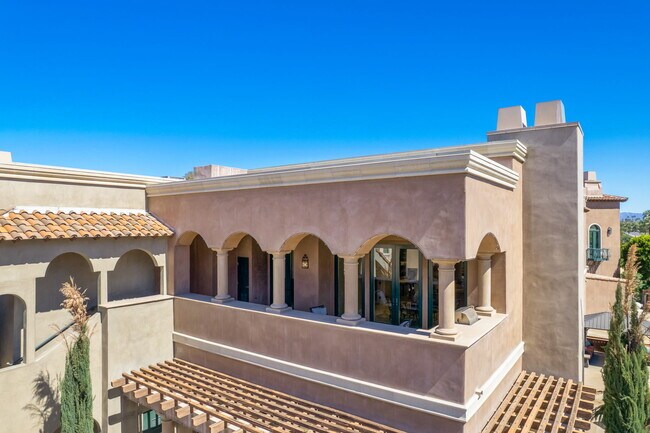 Building Photo - 215 Via Veneto