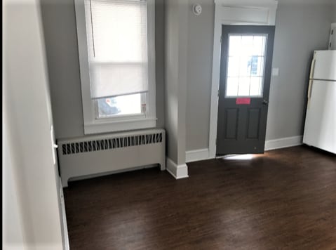 entrada - 158 W Frederick St