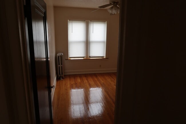 Building Photo - 7757 - 59 S Phillips
