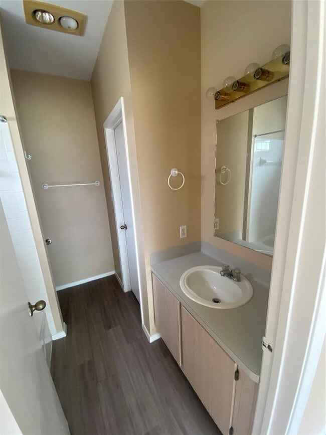 Foto del edificio - 903 Quartz Ct