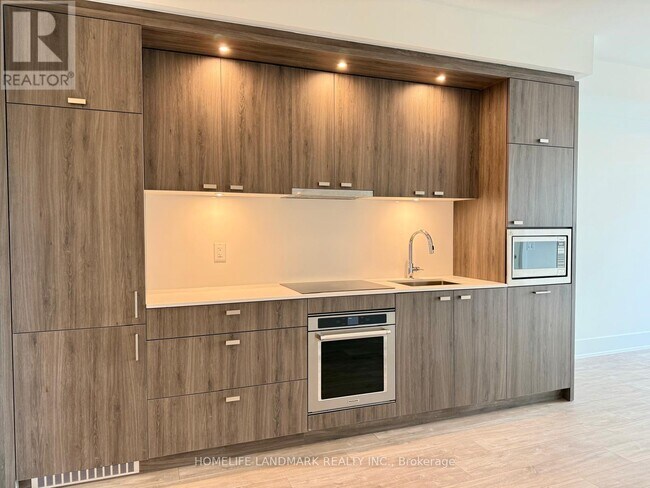 Building Photo - 115 Denison Ave