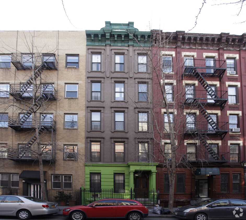 Building Photo - 408 W 46th St