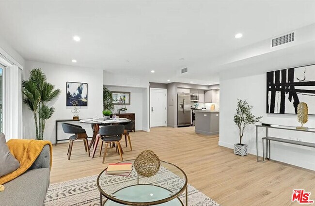 Foto del edificio - 5405 Hermitage Ave