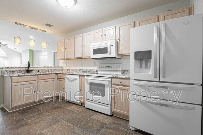 Foto del edificio - 6102 NE Kensington Dr