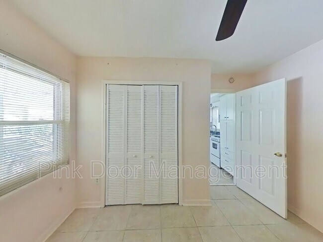 Foto del edificio - 5311 Davisson Ave