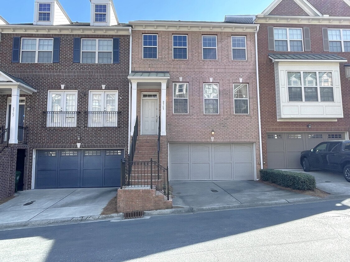 2765 Durham Dr NE, Brookhaven, GA 30319 Townhome Rentals in