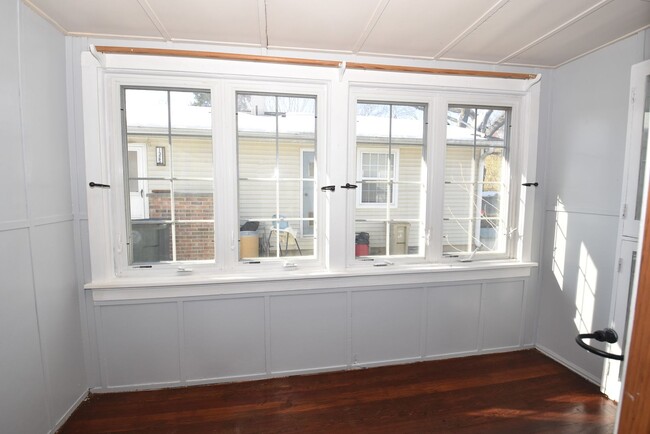 Foto del edificio - 4 Bedroom home Near Notre Dame!