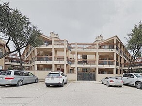 Building Photo - 5550 Spring Valley Rd