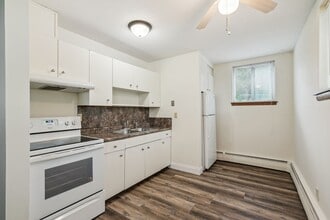 Building Photo - 5547 N Lyndale Ave