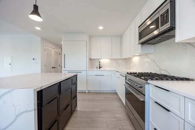 Foto del edificio - 50 Leo M Birmingham Pkwy