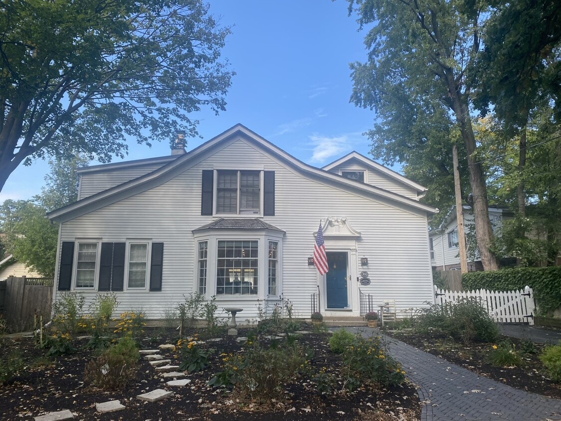 Primary Photo - 761 Cherry St