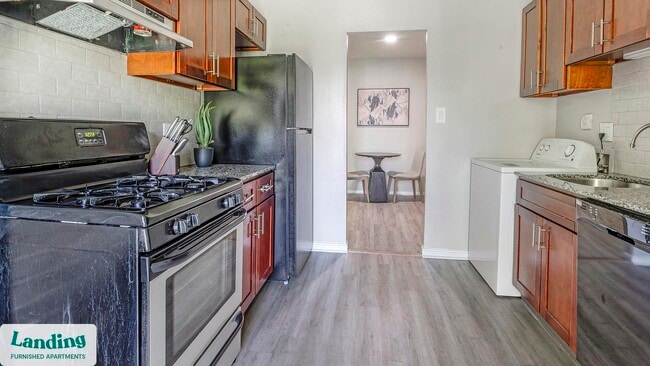 Building Photo - 6220 Springhill Dr