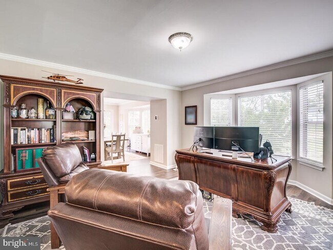 Foto del edificio - 15744 Beau Ridge Dr
