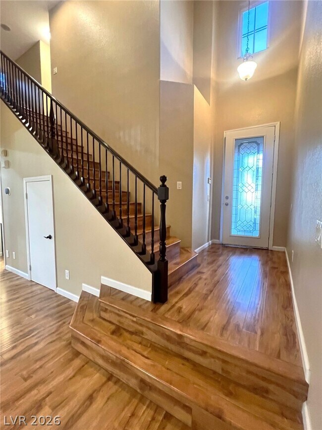 Foto del edificio - 9525 Van Halen Ln