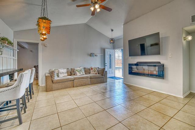 Foto del edificio - 3211 Wilbarger Dr