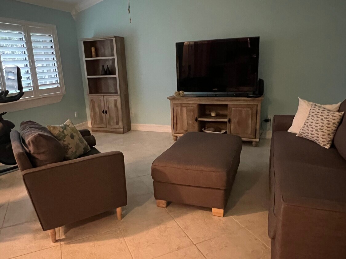 1145 N Shannon Ave Unit 18, Indialantic, FL 32903 Condo for Rent in Indialantic, FL