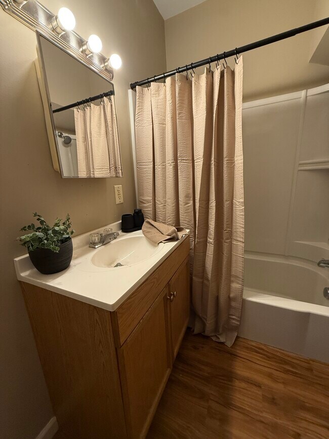 Foto del edificio - 522 Fleming St