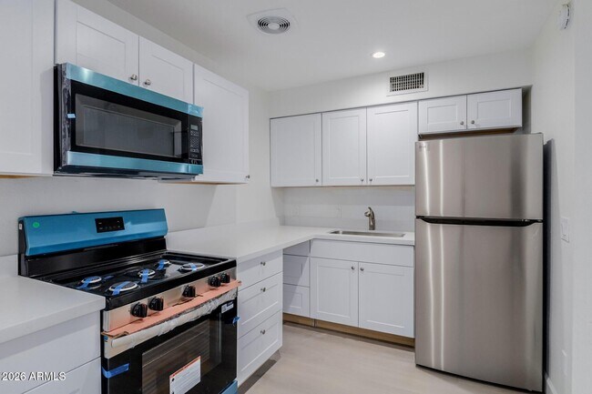 Foto del edificio - 936 W Rio Salado Pkwy