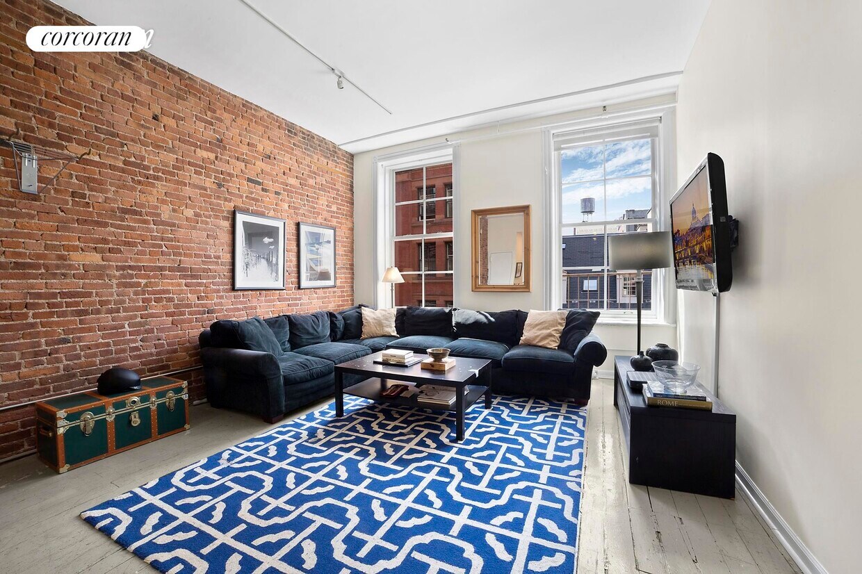 Primary Photo - 148 Mercer St