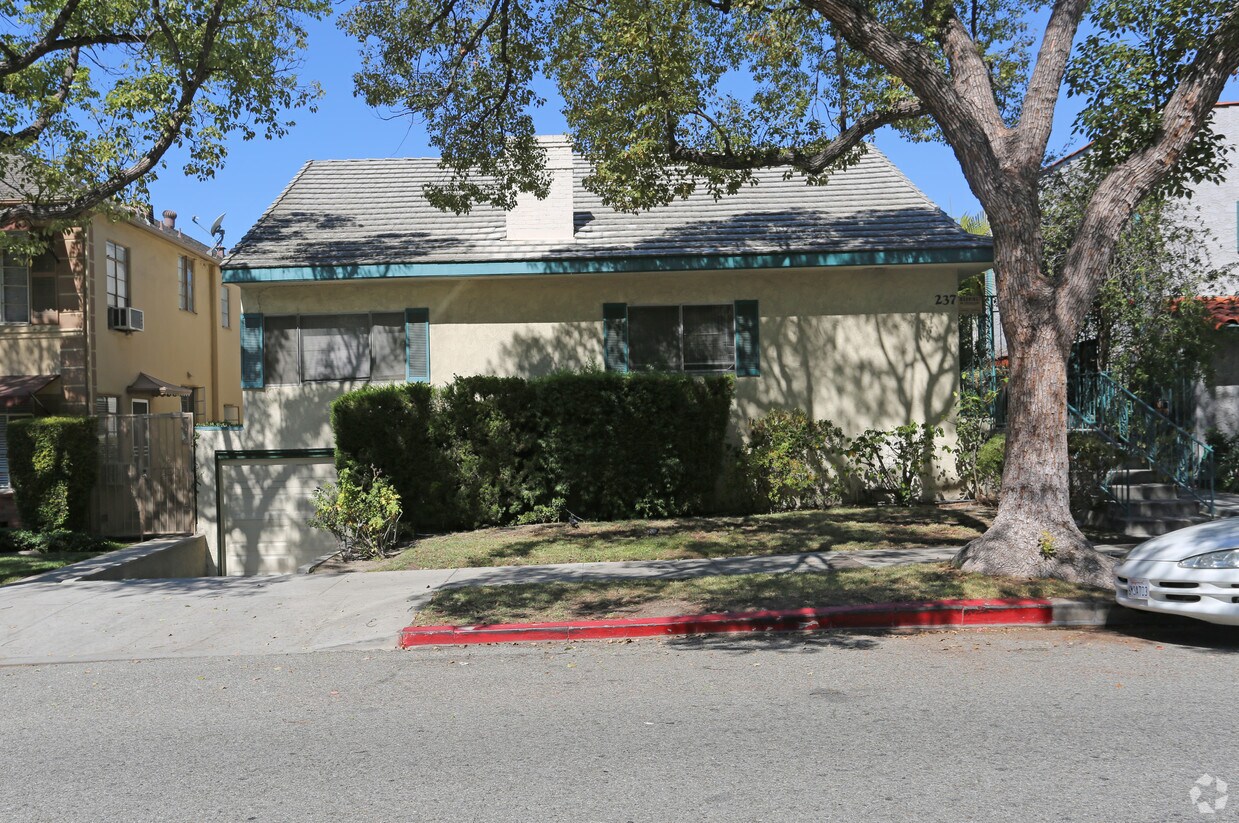 Foto del edificio - 237 N Kenwood St