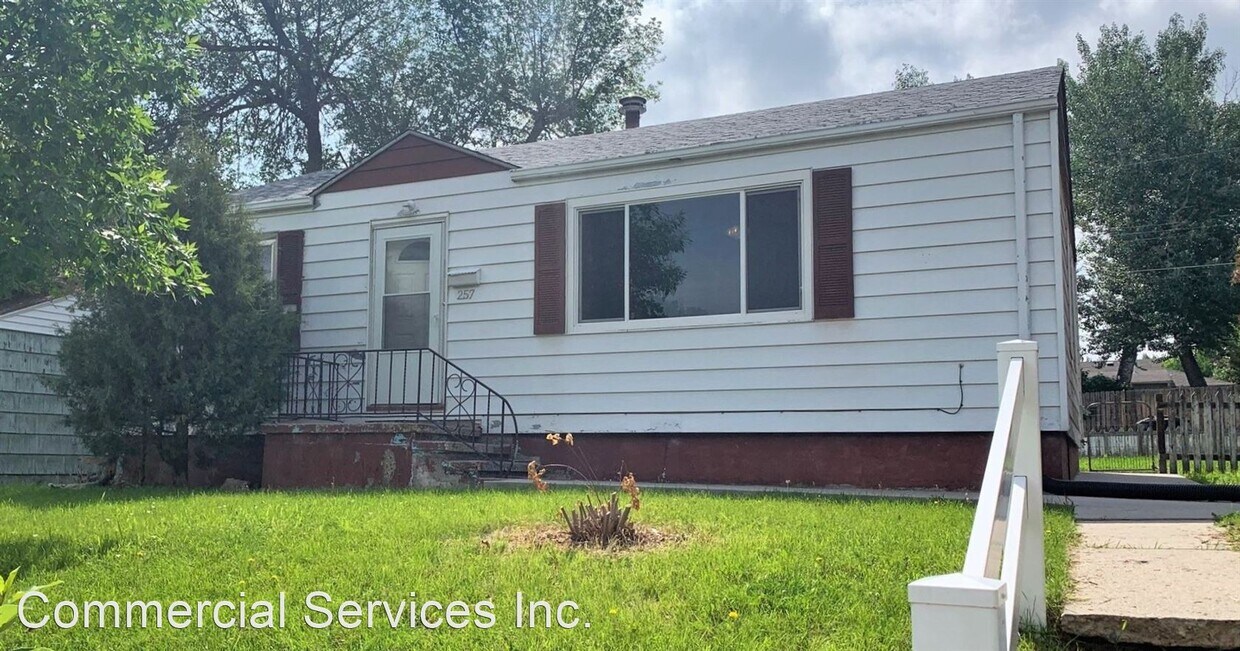 Foto principal - 2 br, 1 bath House - 257 N. Nebraska Ave.