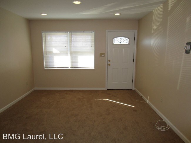 Building Photo - 1204 Lindsay Rd