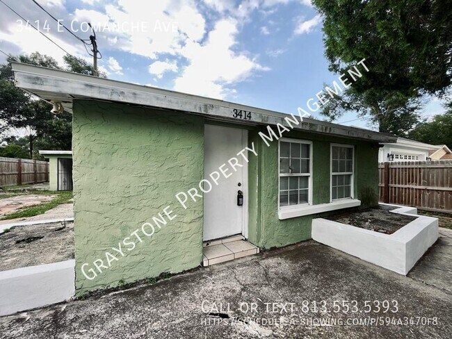 Building Photo - Check out this freshly painted 4 bedroom 2...