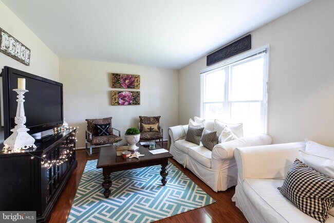Foto del edificio - 2527 Lindley Terrace