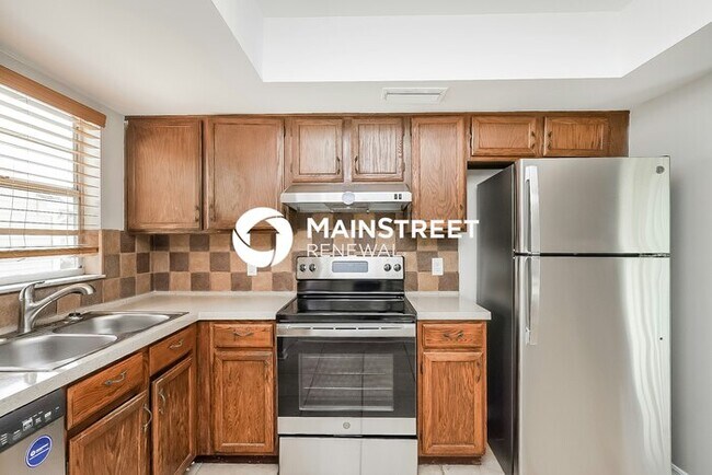 Foto del edificio - 3 Bedroom Pet-Friendly Home in OVIEDO, FL with Main Street Renewal