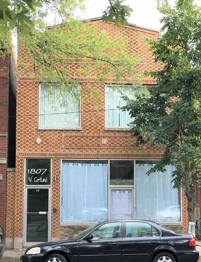 Primary Photo - 1807 W Cortland St