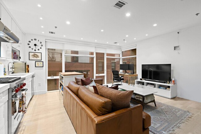 Foto del edificio - 313 Washington St