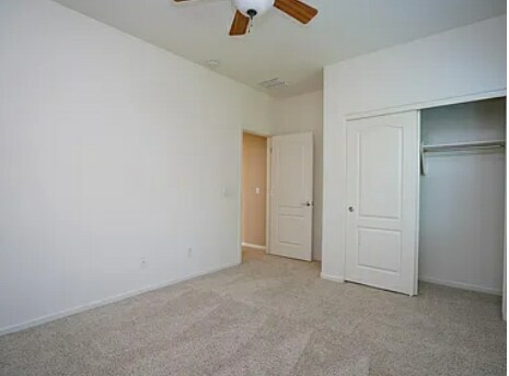 Foto principal - 3238 E Fairview St