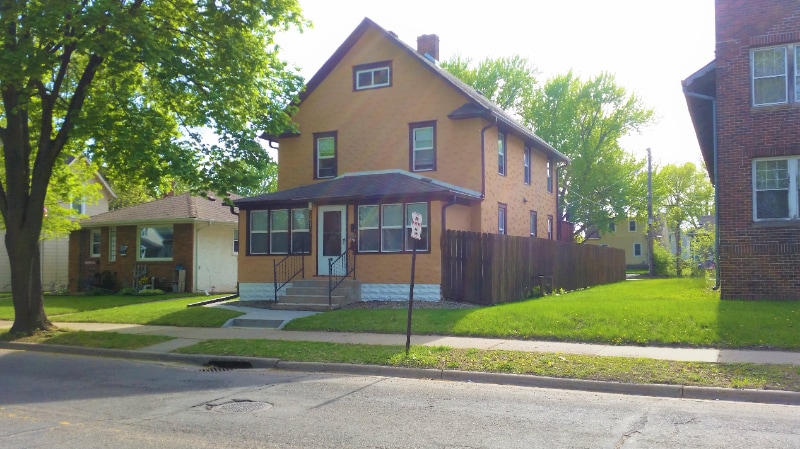 Primary Photo - 410 3rd Ave S