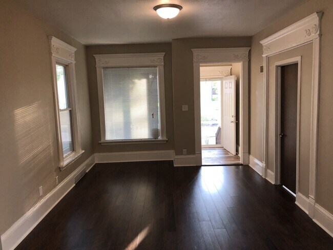 Foto del edificio - Updated 5BR/1.5BA Rent to Own Single Family Home