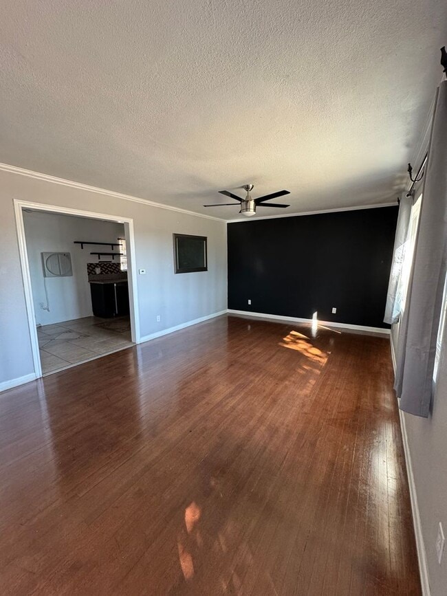 Foto del edificio - 853 N Hargrave St