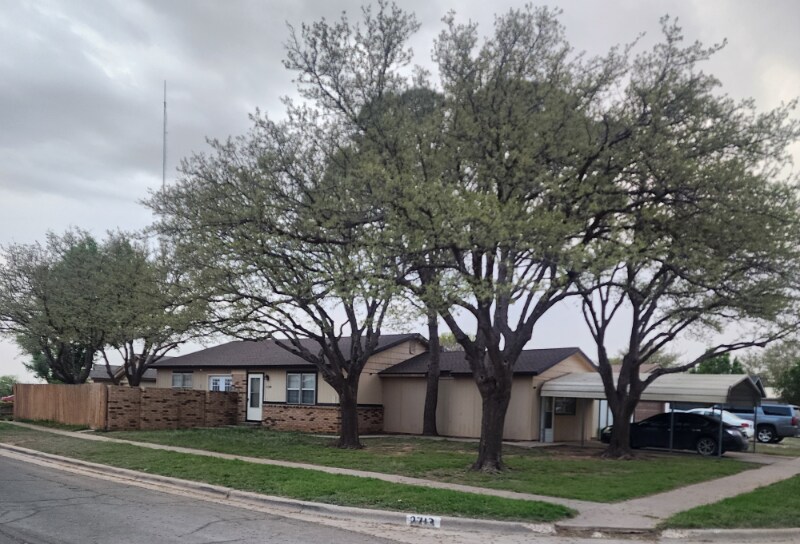 Primary Photo - 2713 94th St