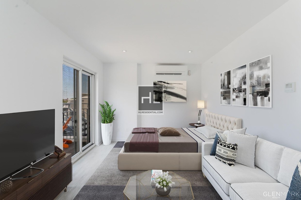 Primary Photo - Sunny 1 Bedroom Apartment In Ft. Greene