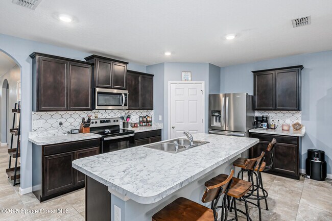 Foto del edificio - 6125 Orsino Ln