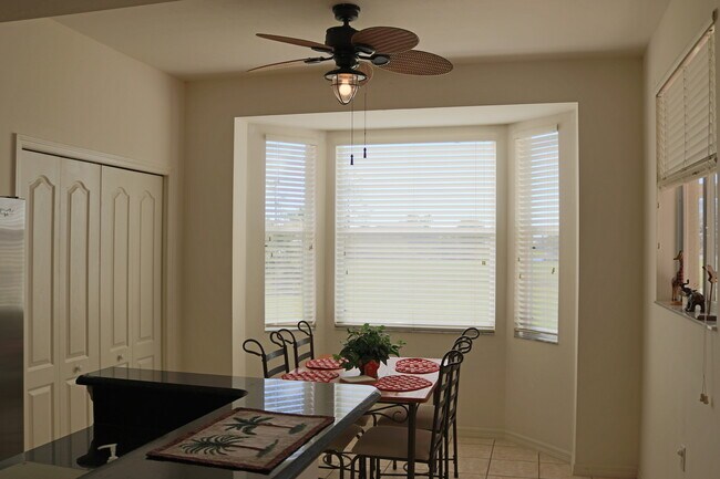 Building Photo - **SHORT-TERM RENTAL - FURNISHED TURNKEY 2/...