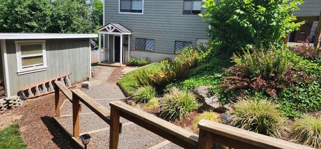 Building Photo - 1603 17th St