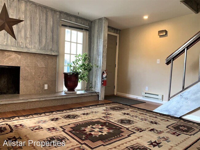 Foto del edificio - 1 br, 1 bath House - 740 Red Ash Dr. Unit E3