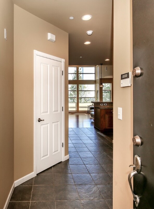 Building Photo - 2347 Yakima Ct
