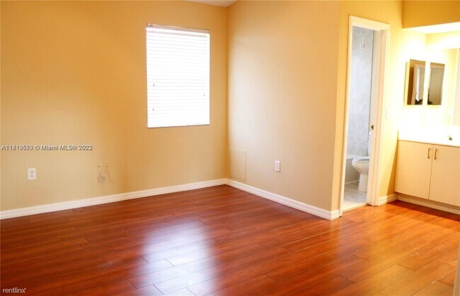 Foto del edificio - 4 br, 2.5 bath House - 3755 Piccadilly St
