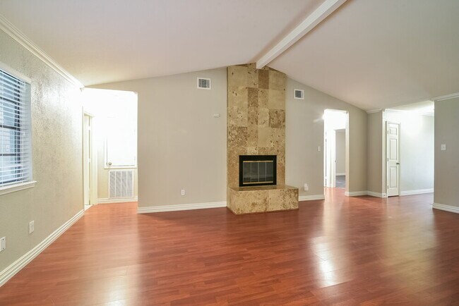 Foto del edificio - 15907 Marsh Hawk St