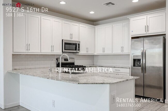 Foto del edificio - Beautiful 5-bed/3-bath home in Phoenix!