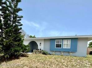 Building Photo - 746 Bianca Dr NE