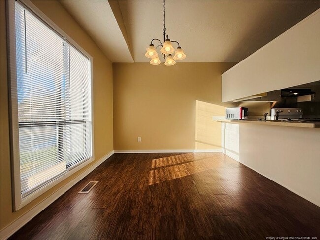 Building Photo - 824 Danish Dr