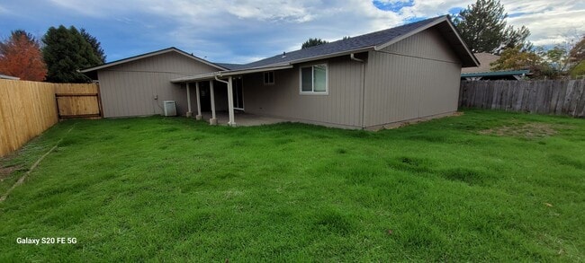 Building Photo - Beautiful Spacious Home for Rent