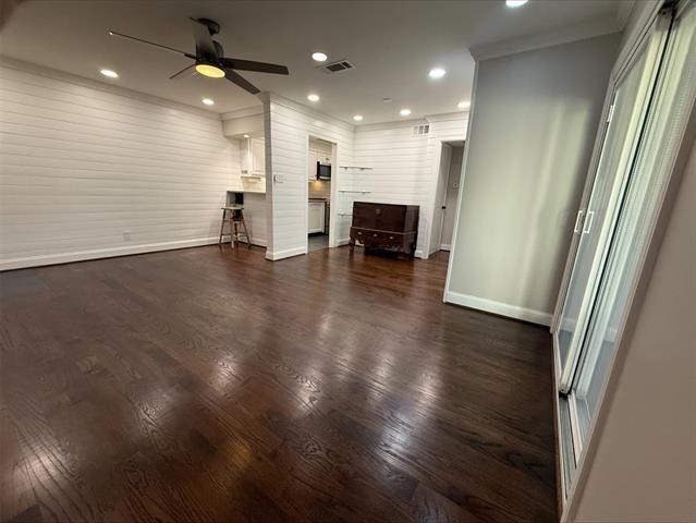 Foto del edificio - 12818 Midway Rd
