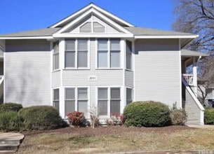 Building Photo - 2811 Edridge Ct